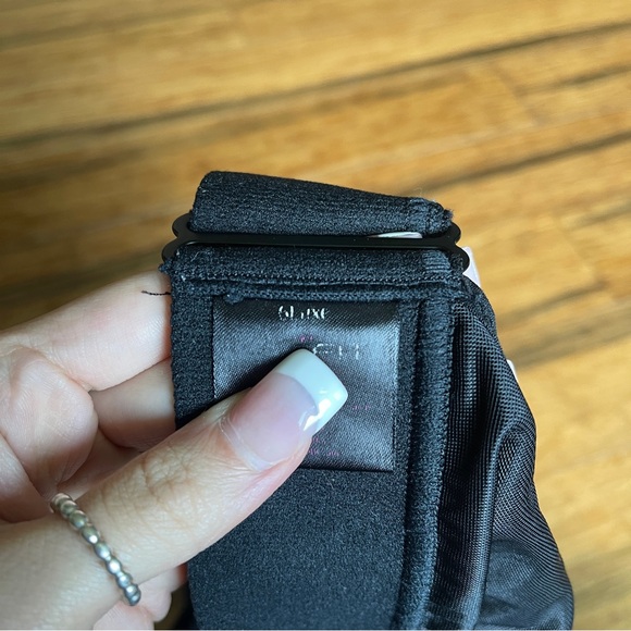 SHEFIT Black Sports Bra - Picture 2 of 3